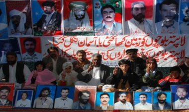 The Failed Republic: Military Rule, Religious Extremism, and the Crisis of Democracy in Pakistan