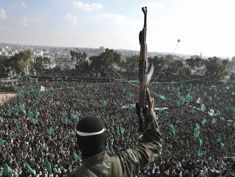 Suffocated by Hate: The Psychological Toll Antisemitism Extracts from Jews