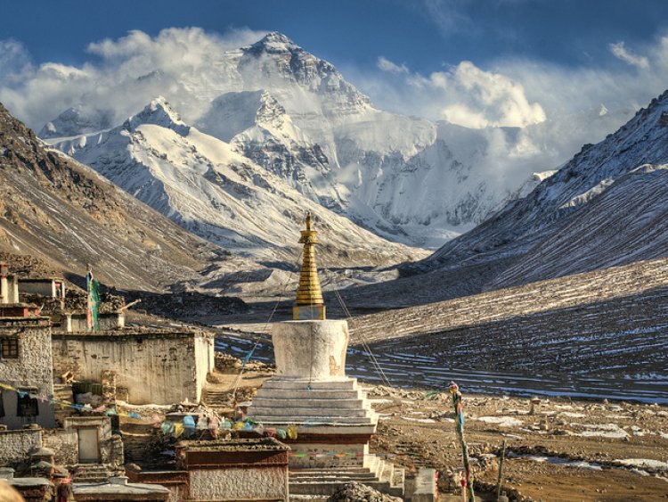 India and Tibet: Culture, Fraternity and Strategy